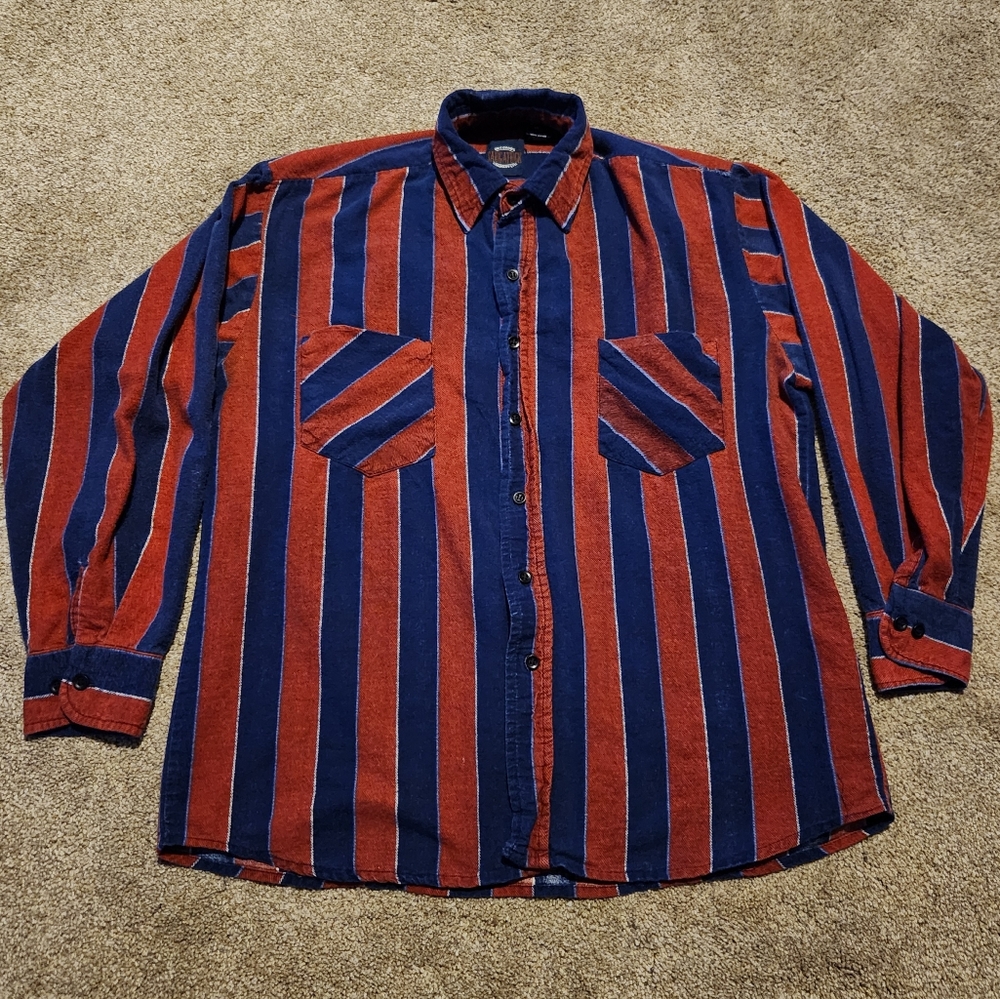 VTG Saugatuck Drygoods Company Ltd. Mens Button Up Strips Size M